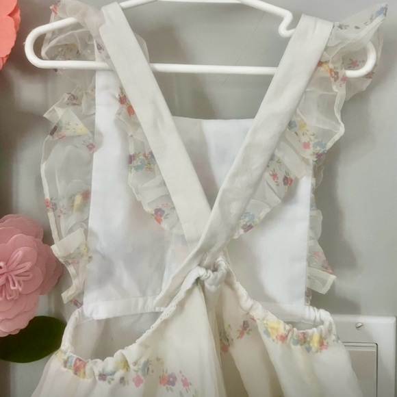 Hand embroidered pinny 3T - Picture 2 of 5